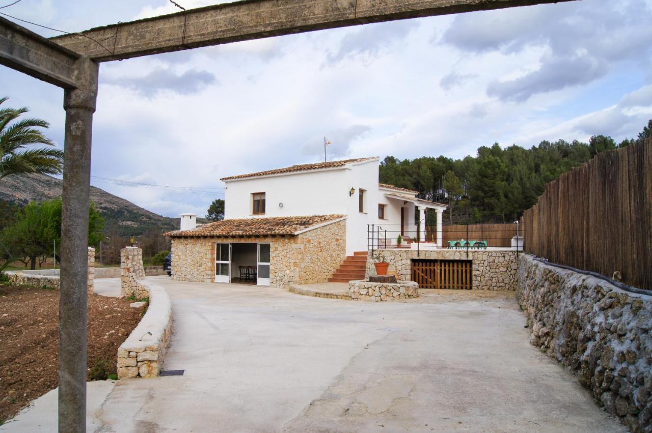 La Senia Villa Jalon Bagian luar foto