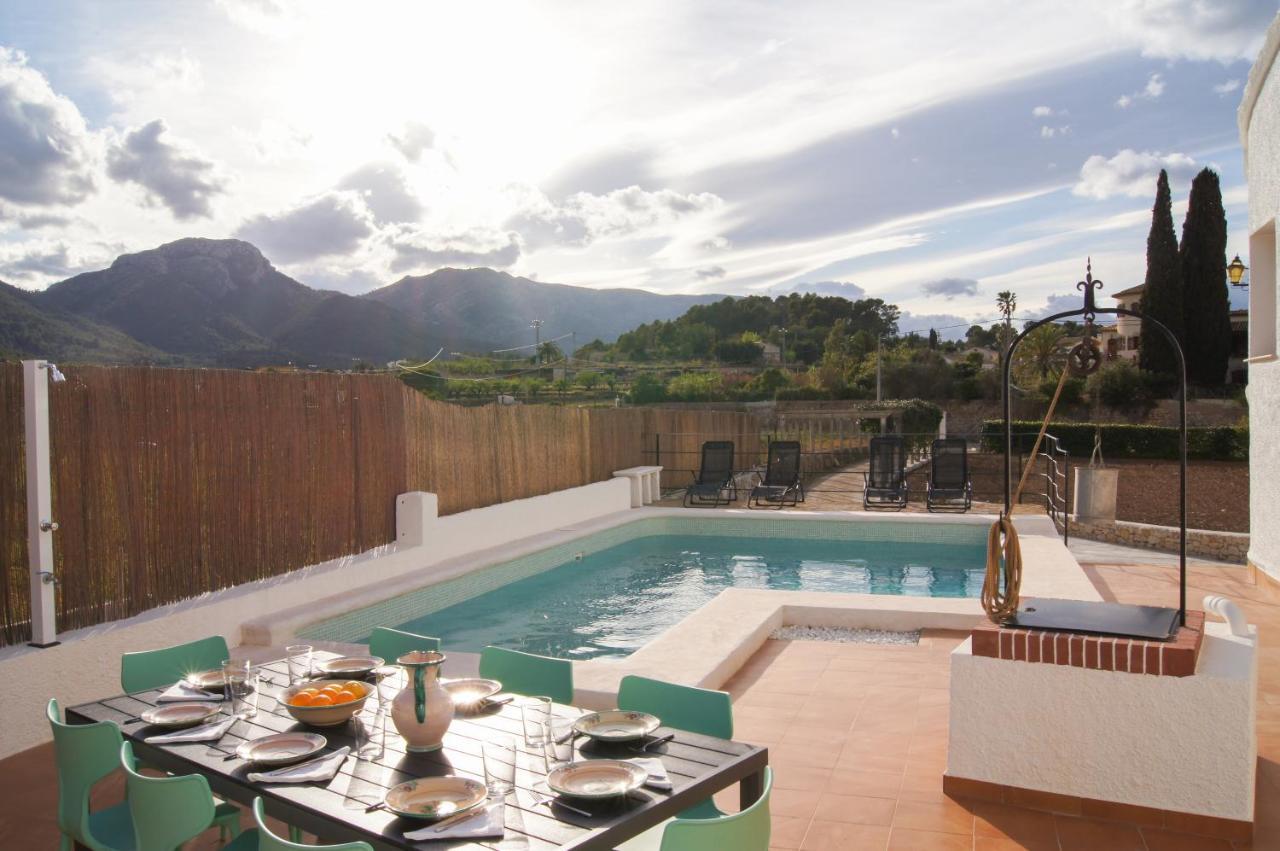 La Senia Villa Jalon Bagian luar foto