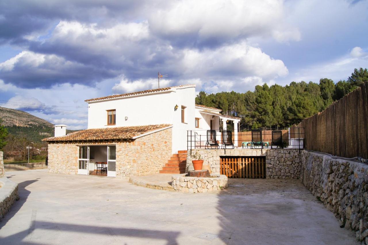 La Senia Villa Jalon Bagian luar foto