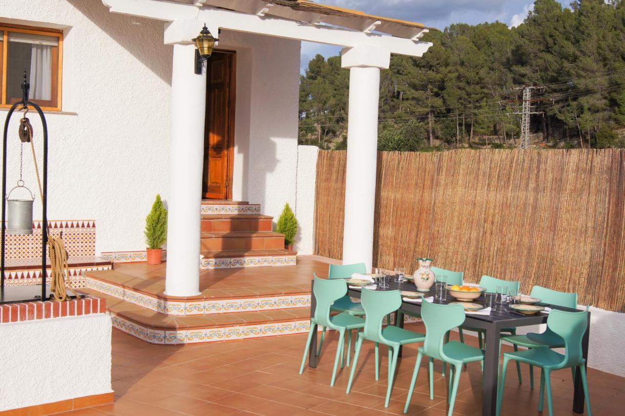 La Senia Villa Jalon Bagian luar foto